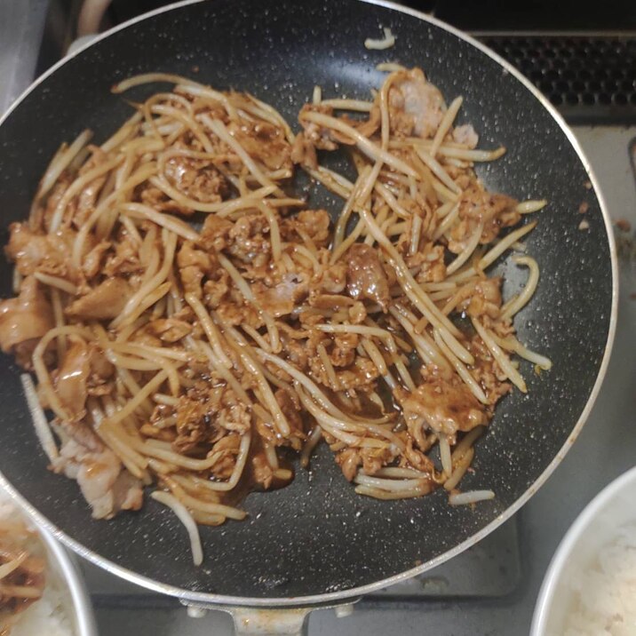 もやしで安くて簡単回鍋肉!